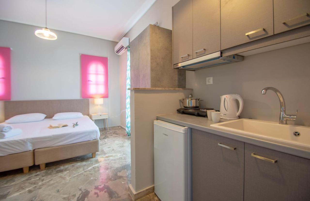 Mare Dentro Kalamaki Beachroad Apts By "Elite" Bagian luar foto