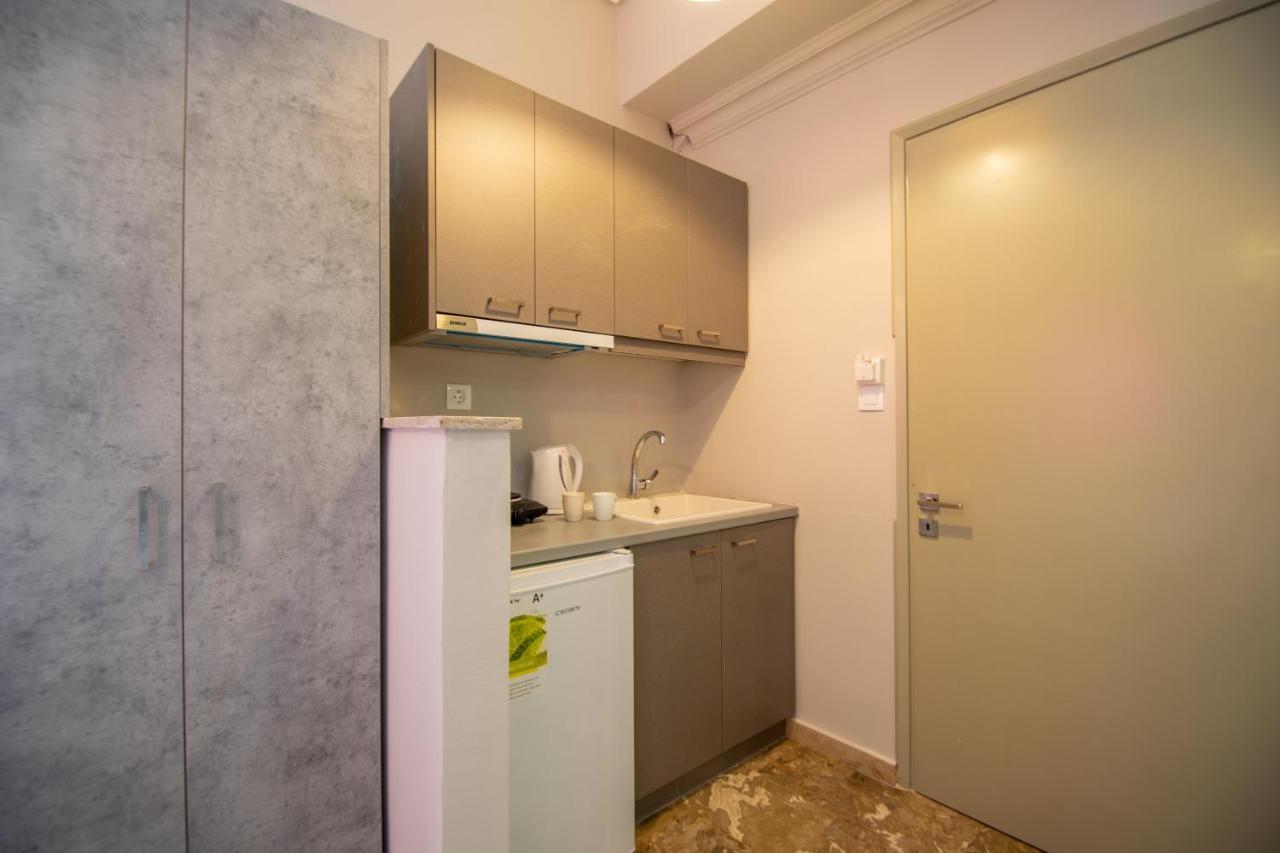 Mare Dentro Kalamaki Beachroad Apts By "Elite" Bagian luar foto