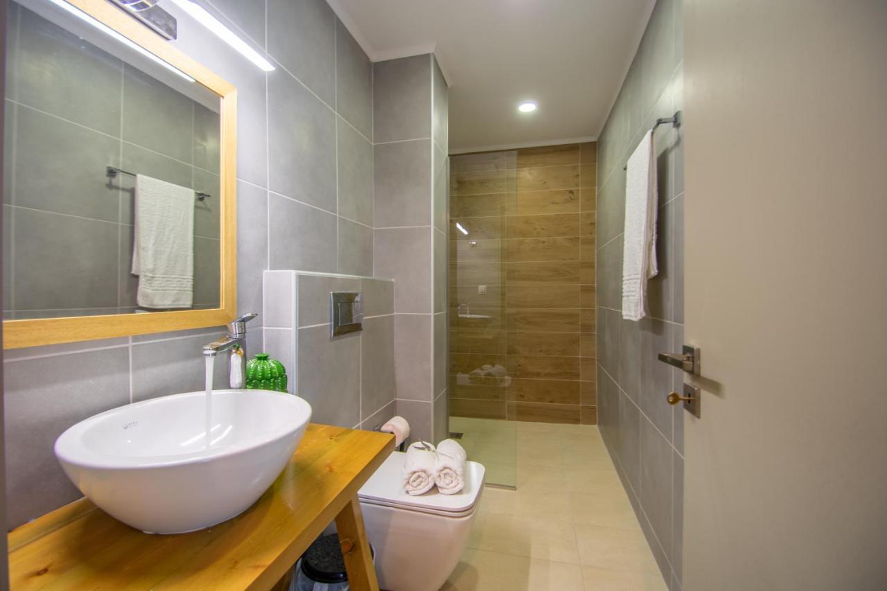 Mare Dentro Kalamaki Beachroad Apts By "Elite" Bagian luar foto